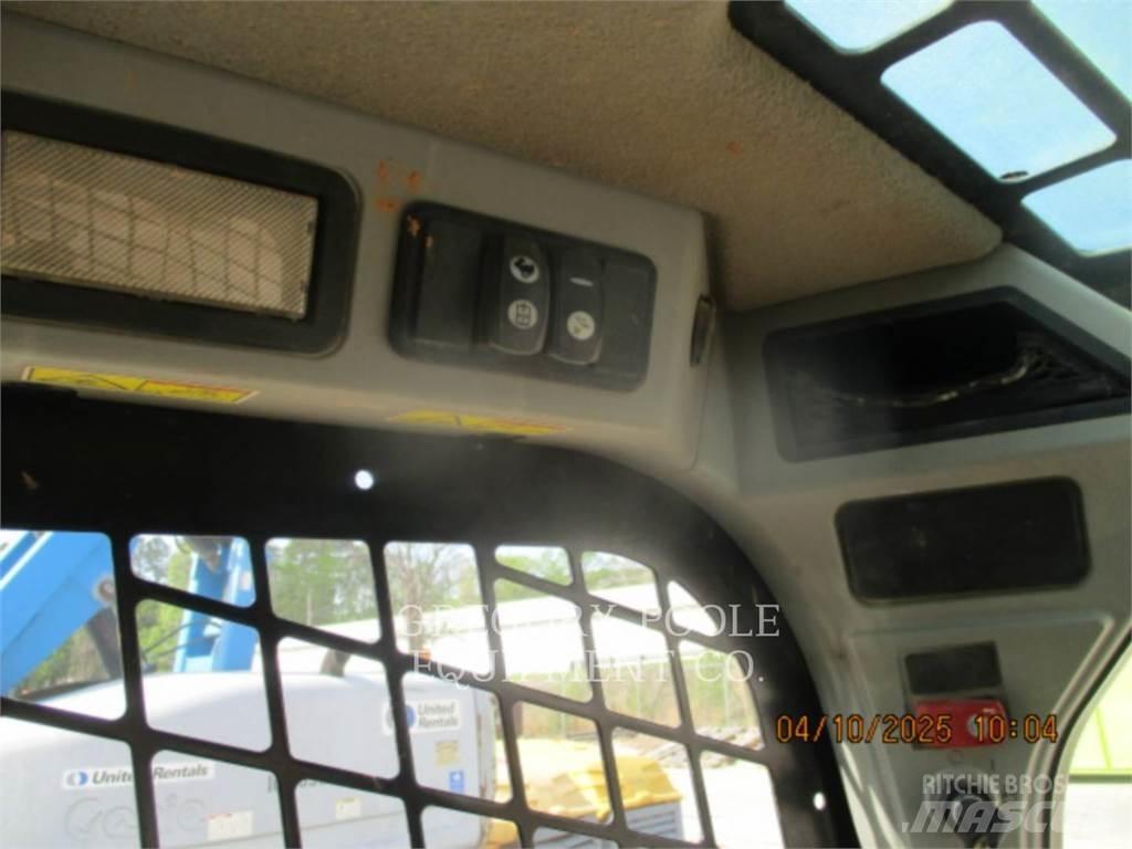 CAT 259D Верижен товарач