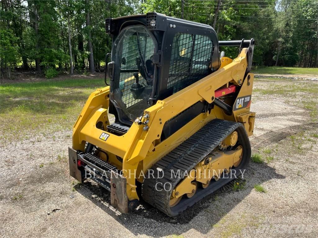 CAT 259D Верижен товарач