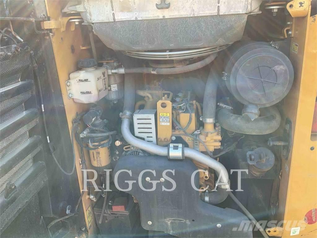 CAT 259D Мини товарачи
