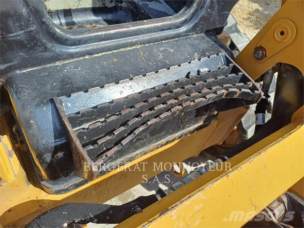CAT 259D Верижен товарач