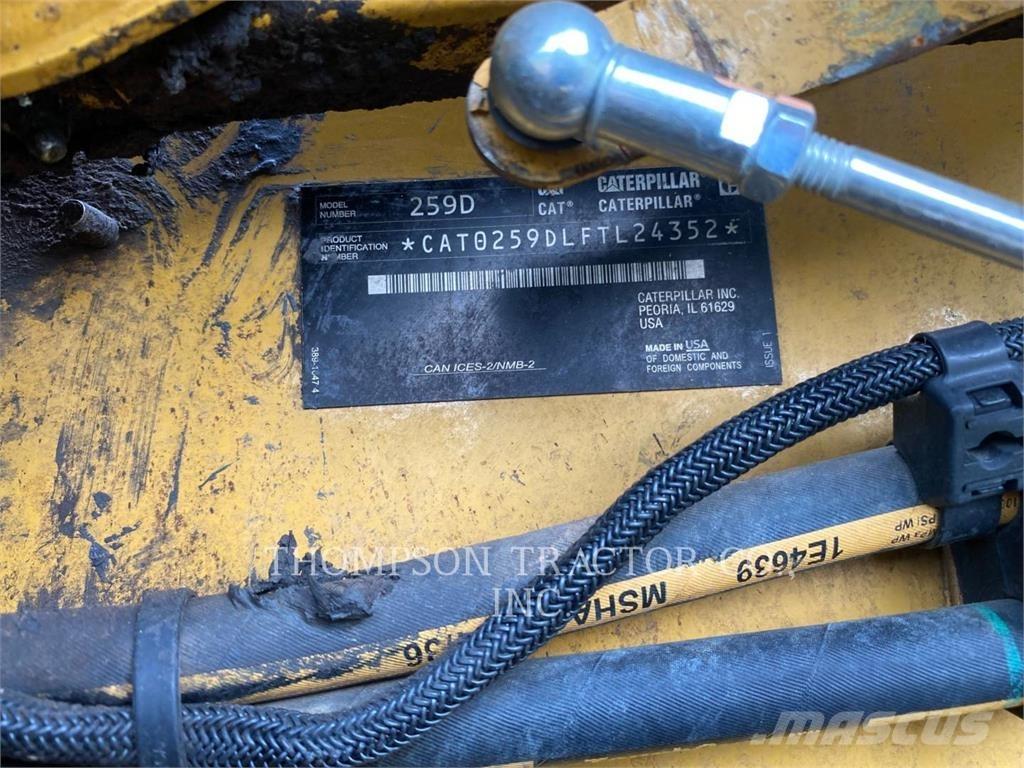 CAT 259D Верижен товарач