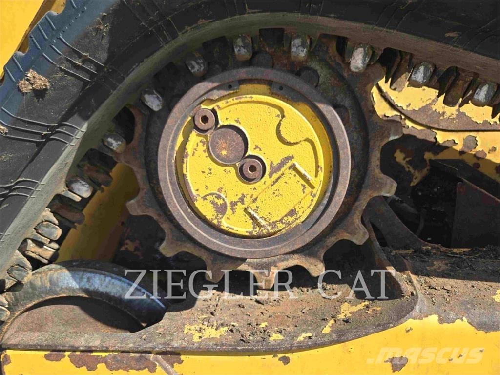 CAT 259D Верижен товарач