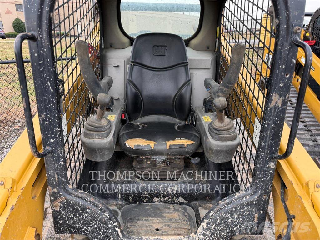 CAT 259D Верижен товарач