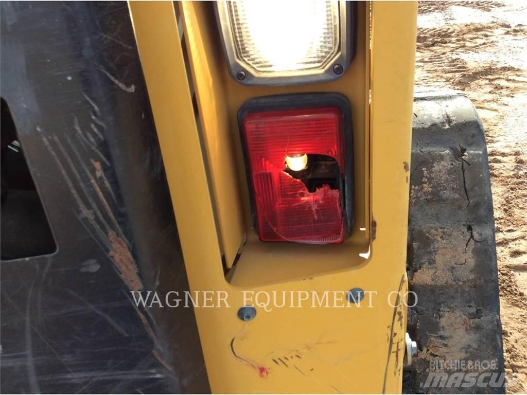 CAT 259D Верижен товарач