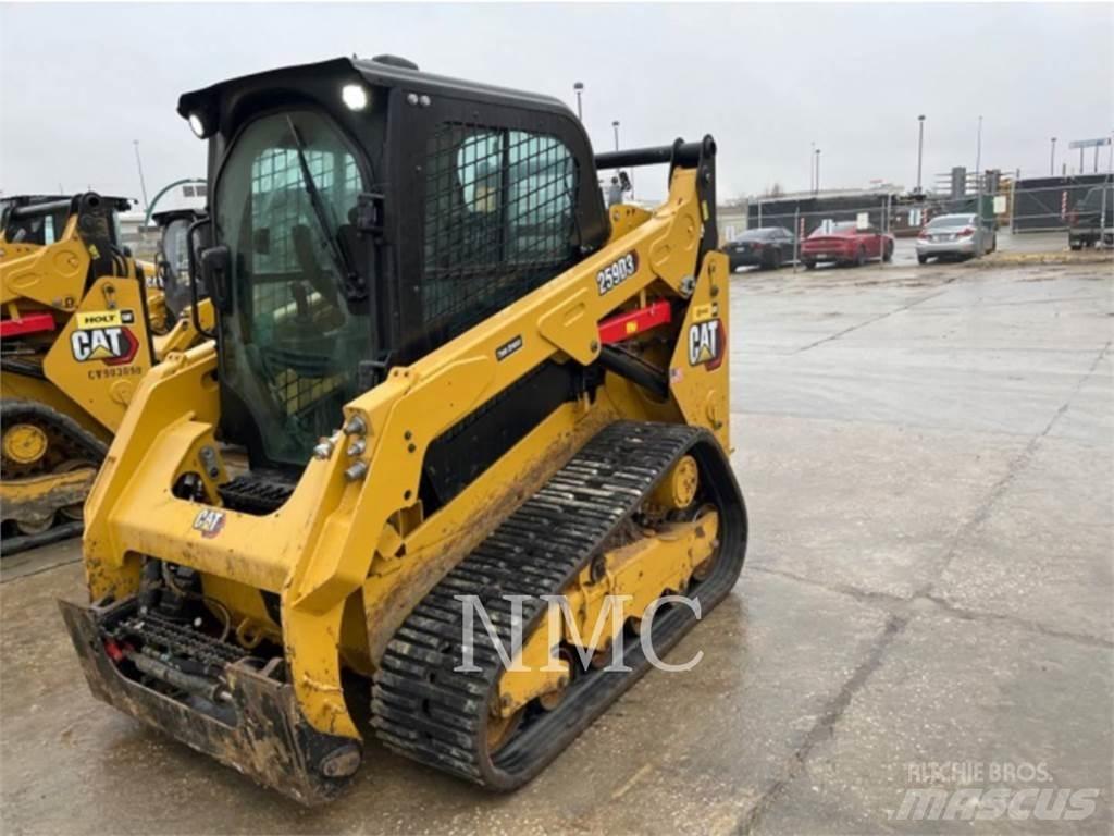 CAT 259D3 Верижен товарач