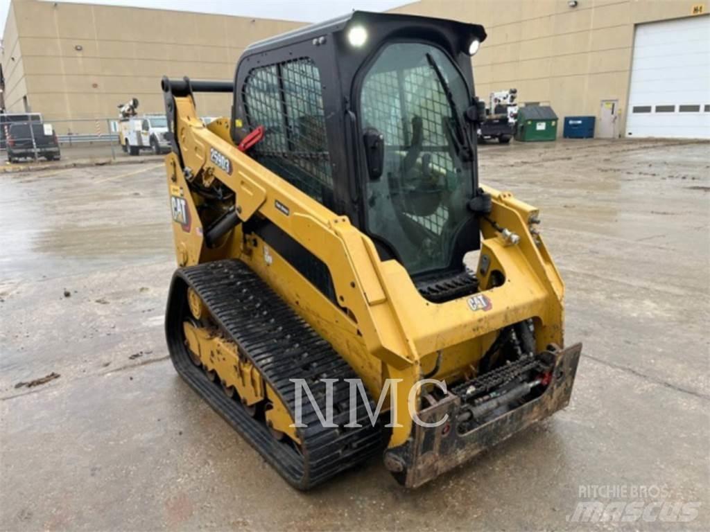 CAT 259D3 Верижен товарач