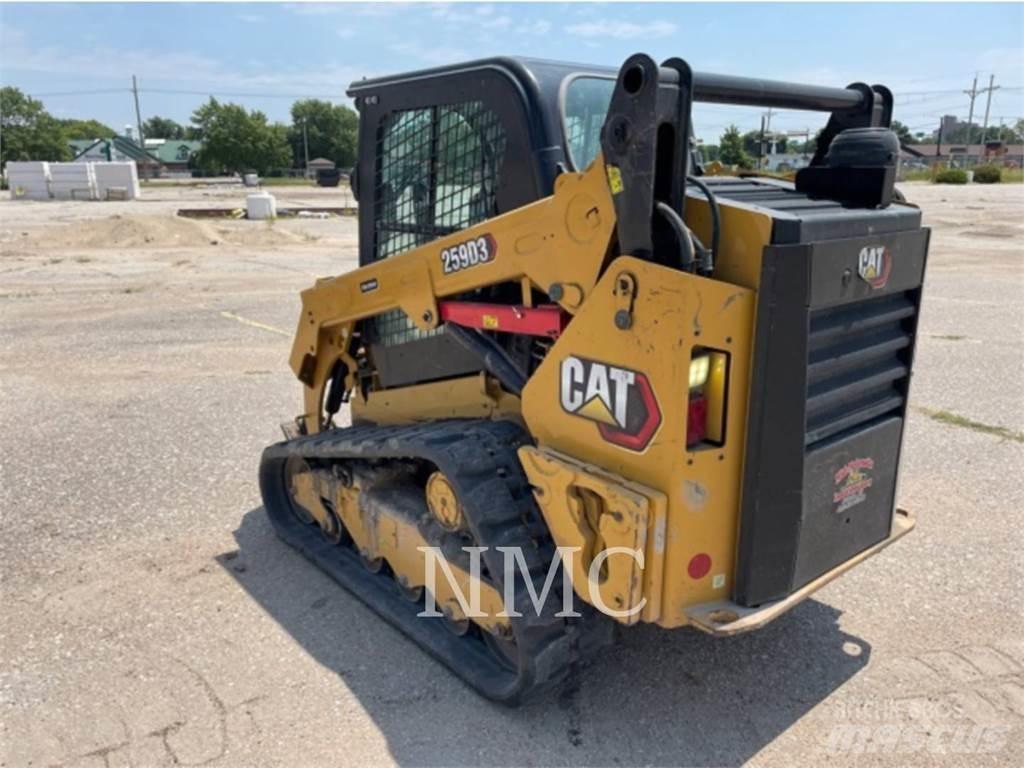 CAT 259D3 Верижен товарач