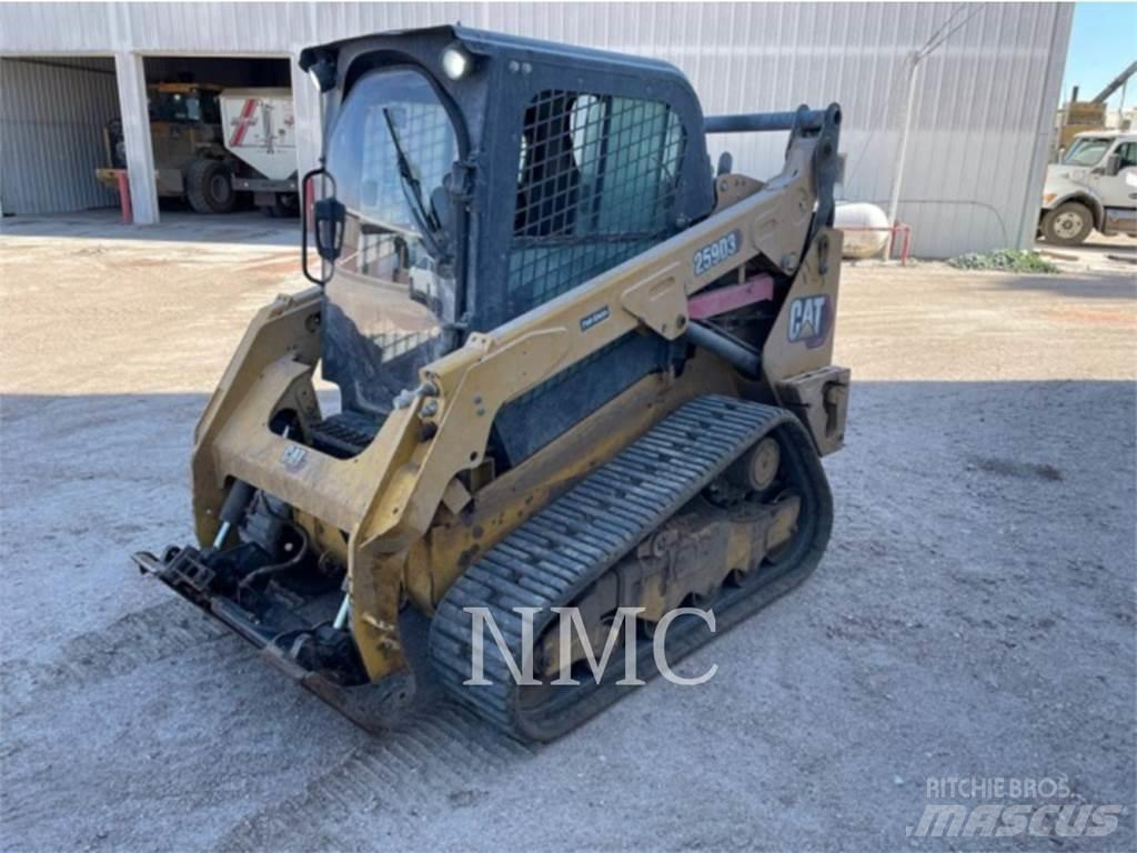 CAT 259D3 Верижен товарач