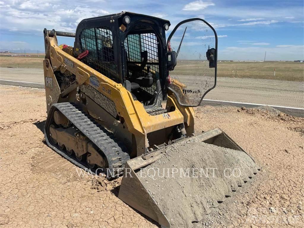 CAT 259D3 Верижен товарач