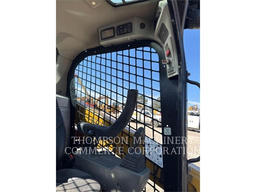 CAT 259D3 Верижен товарач