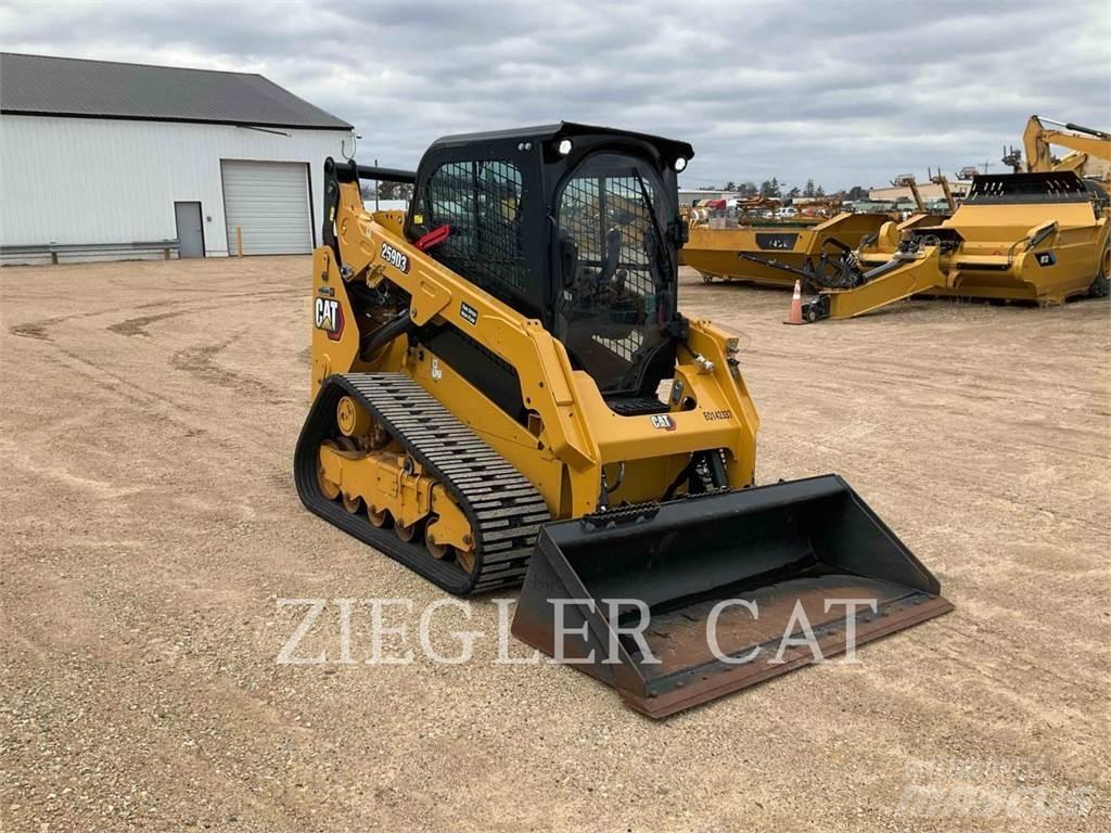 CAT 259D3 Верижен товарач