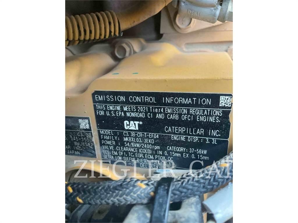 CAT 259D3 Верижен товарач