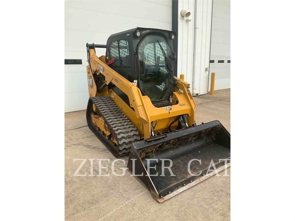 CAT 259D3 Верижен товарач