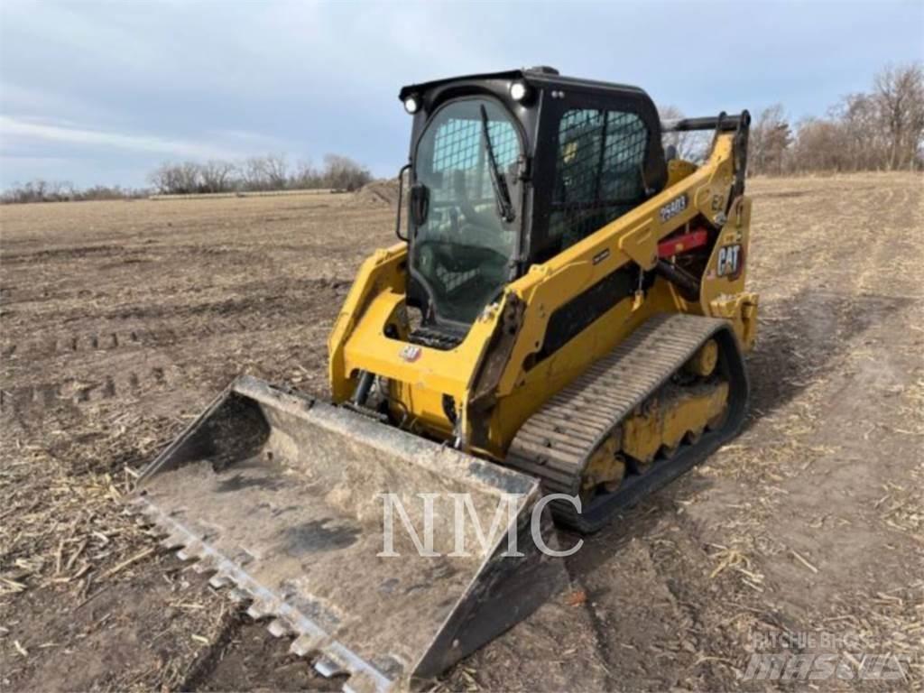 CAT 259D3 Верижен товарач