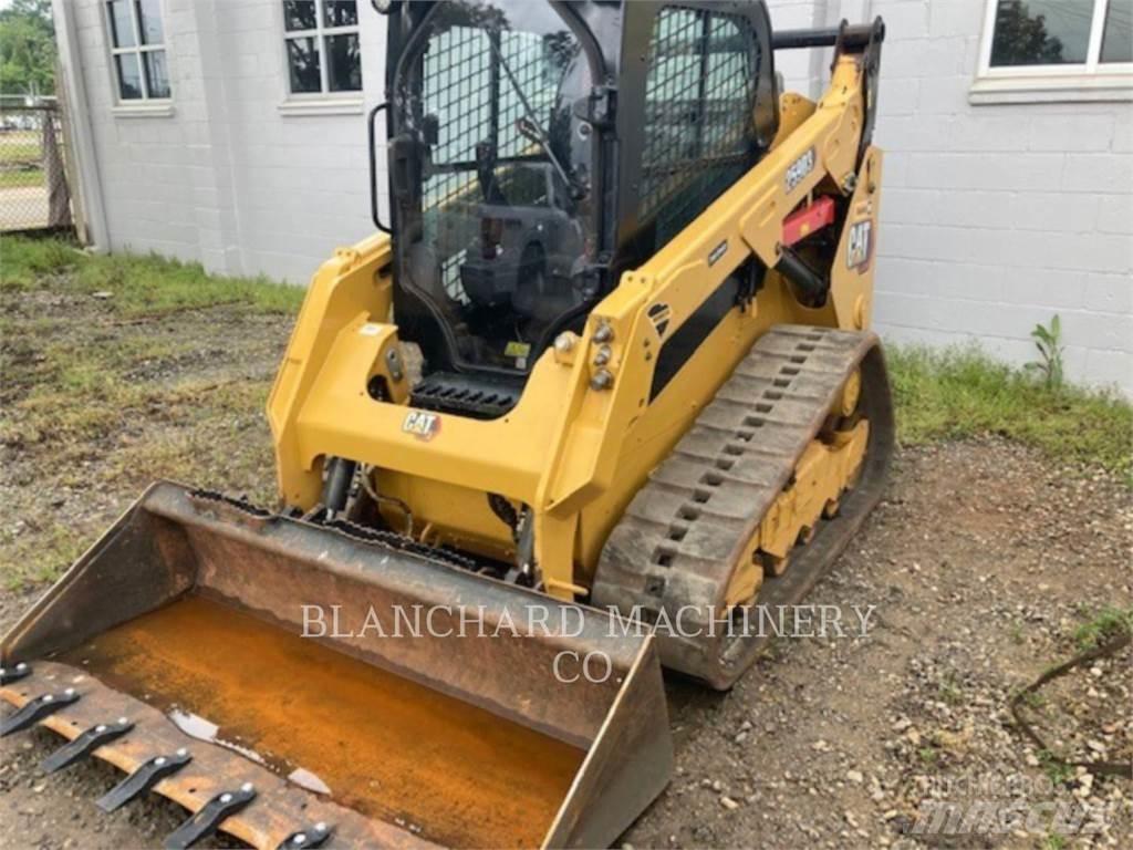 CAT 259D3 Верижен товарач