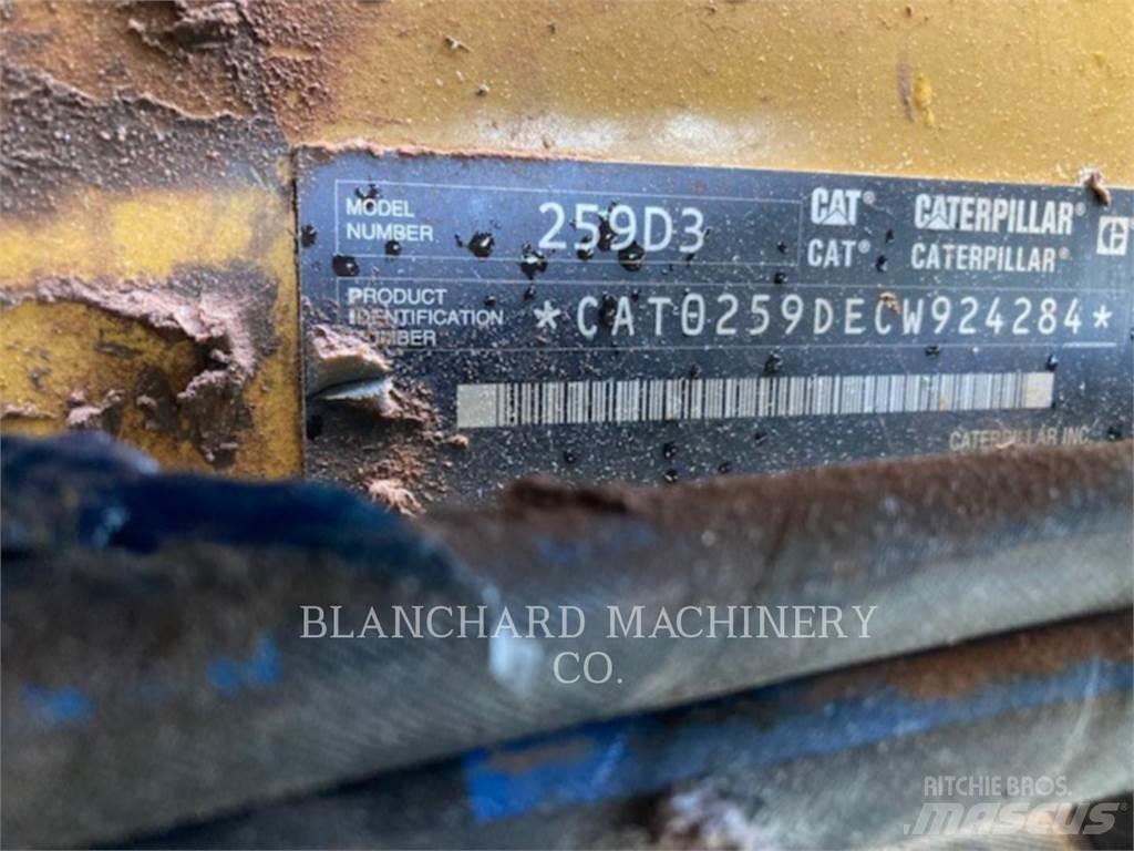 CAT 259D3 Верижен товарач
