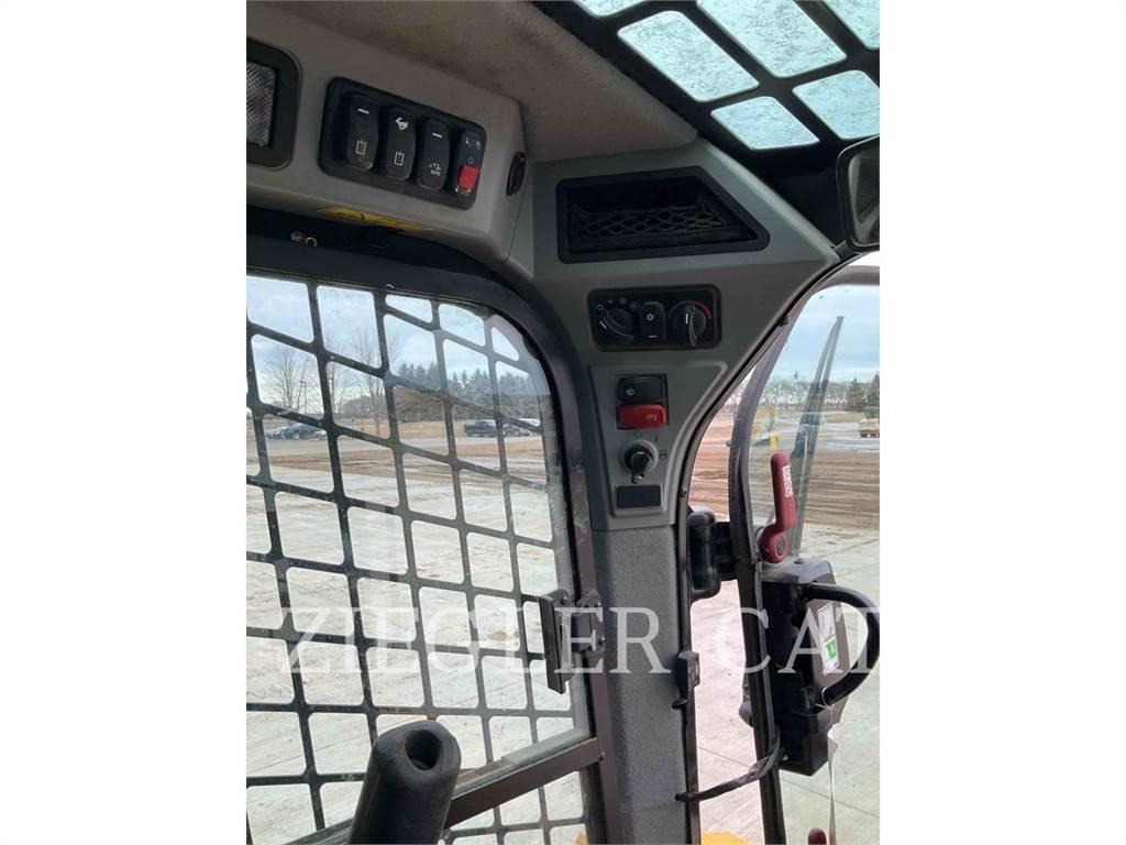 CAT 259D3 Верижен товарач