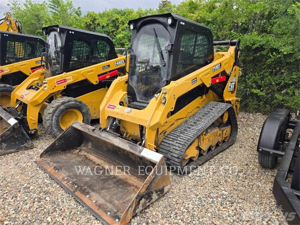 CAT 259D3 Верижен товарач