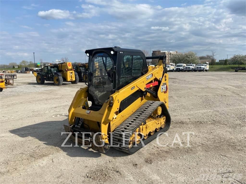CAT 259D3 Верижен товарач