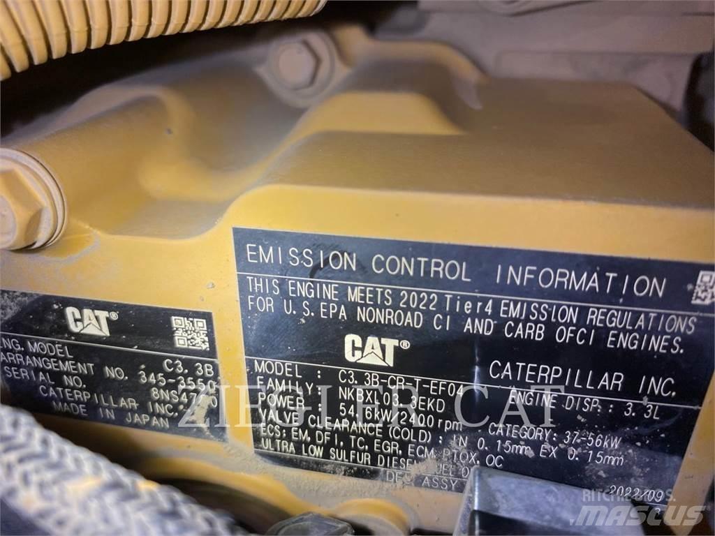 CAT 259D3 Верижен товарач