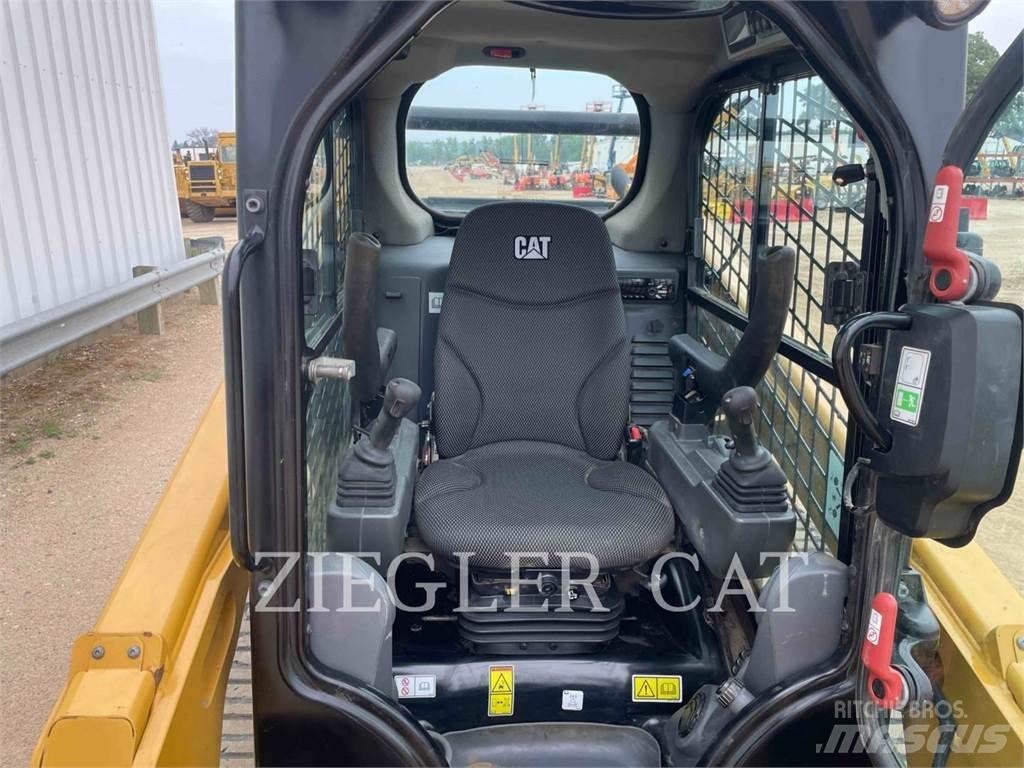 CAT 259D3 Верижен товарач