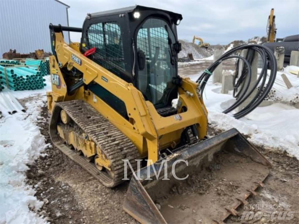 CAT 259D3 Верижен товарач