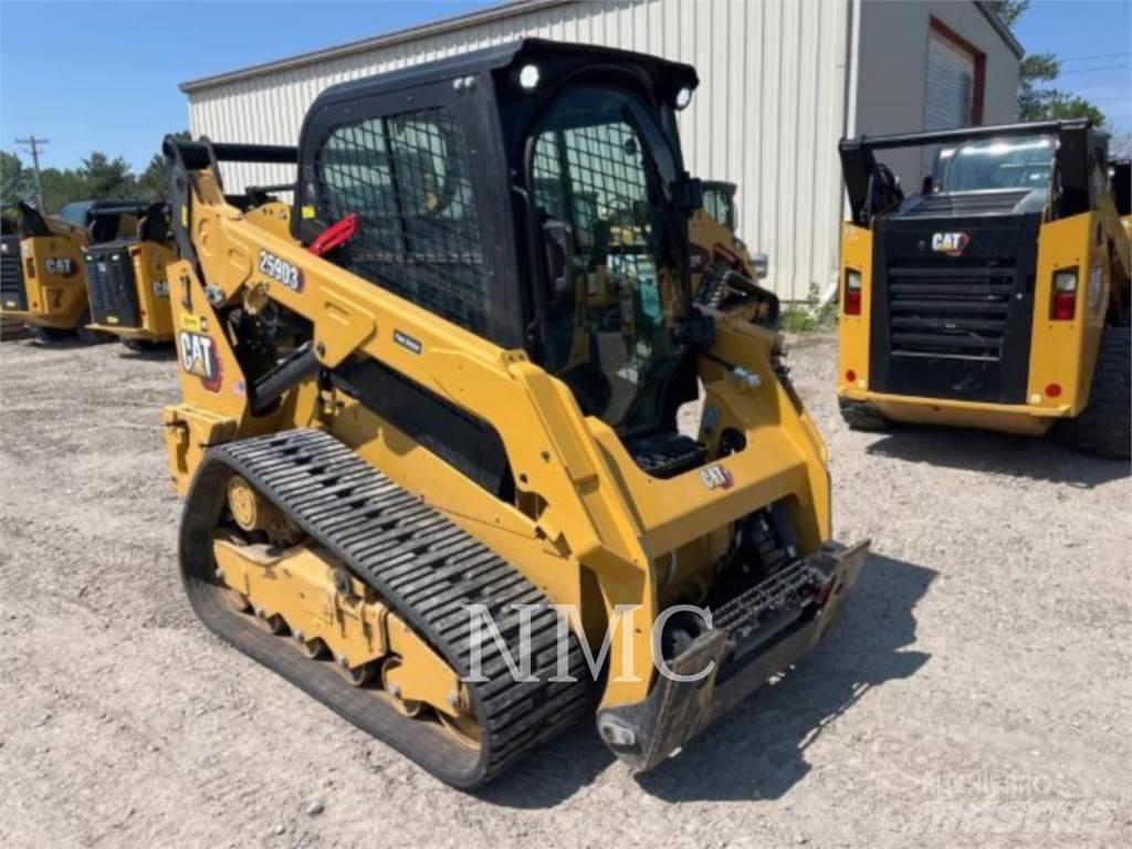 CAT 259D3 Верижен товарач