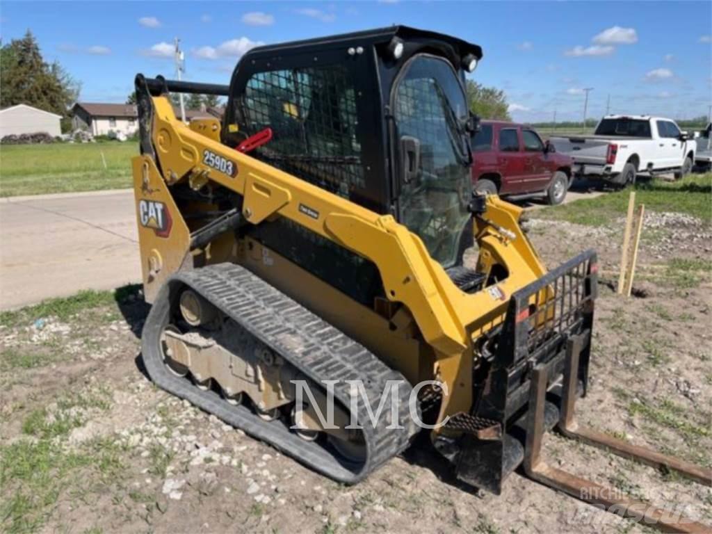CAT 259D3 Верижен товарач