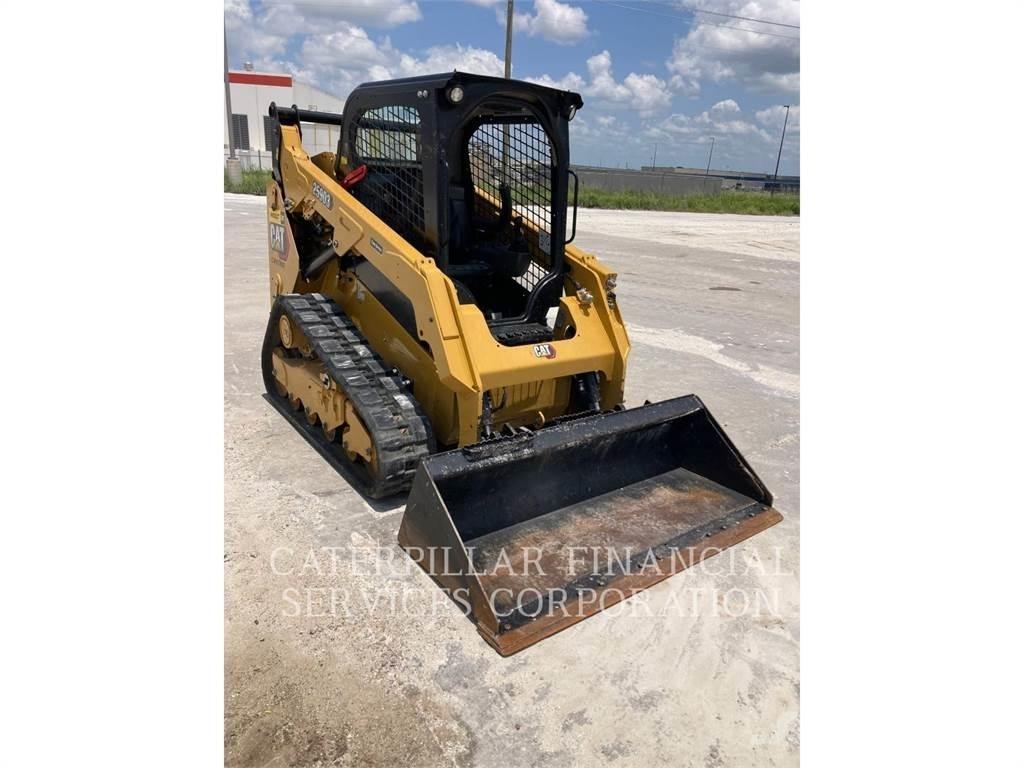 CAT 259D3 Верижен товарач