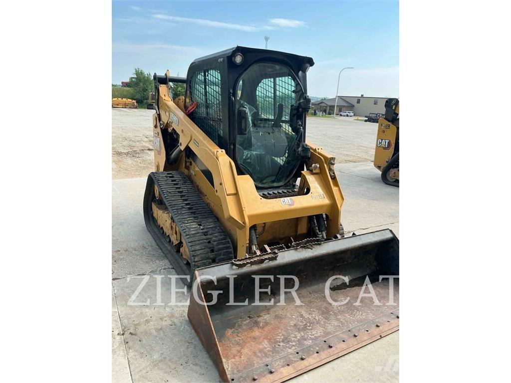 CAT 259D3 Верижен товарач