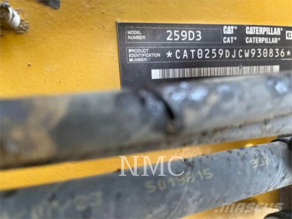 CAT 259D3 Верижен товарач