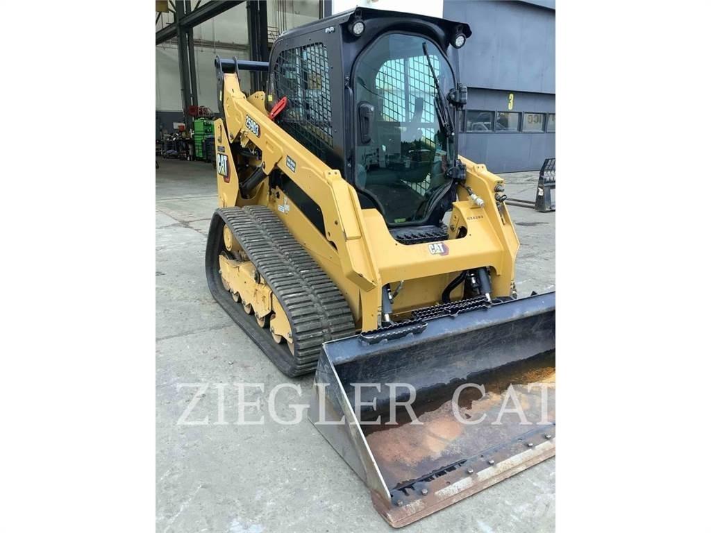 CAT 259D3 Верижен товарач