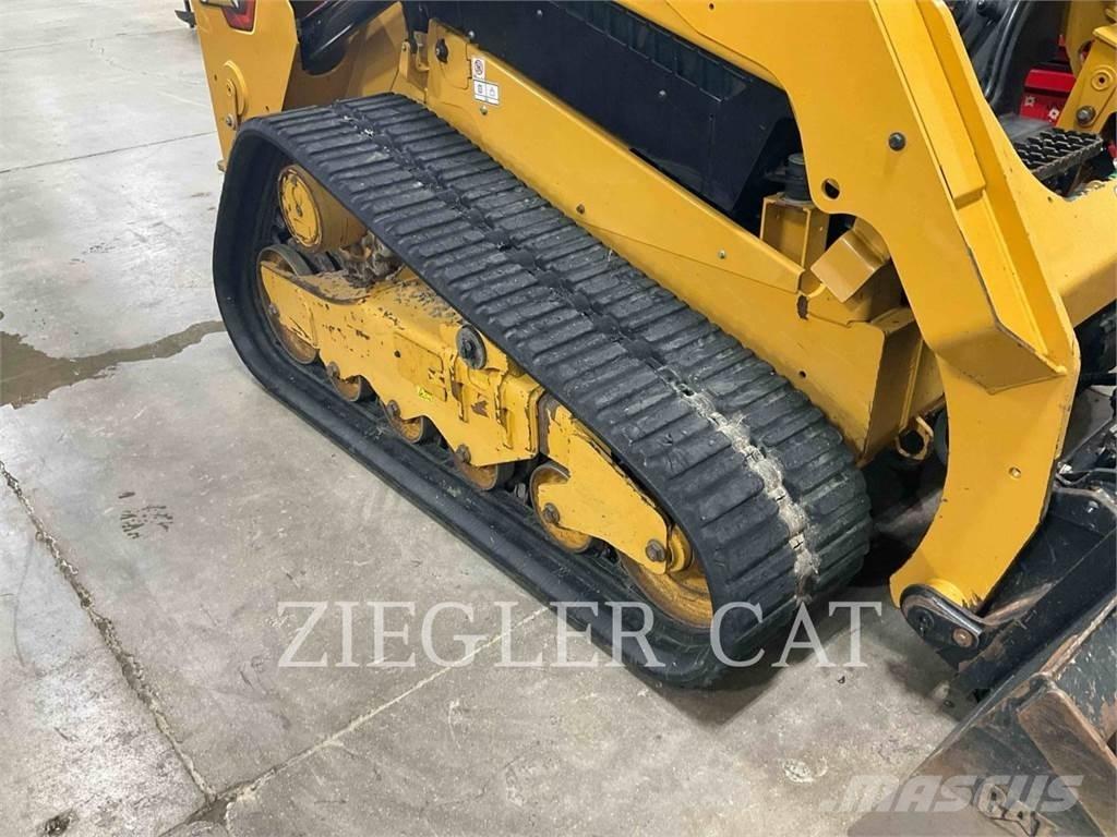 CAT 259D3 Верижен товарач