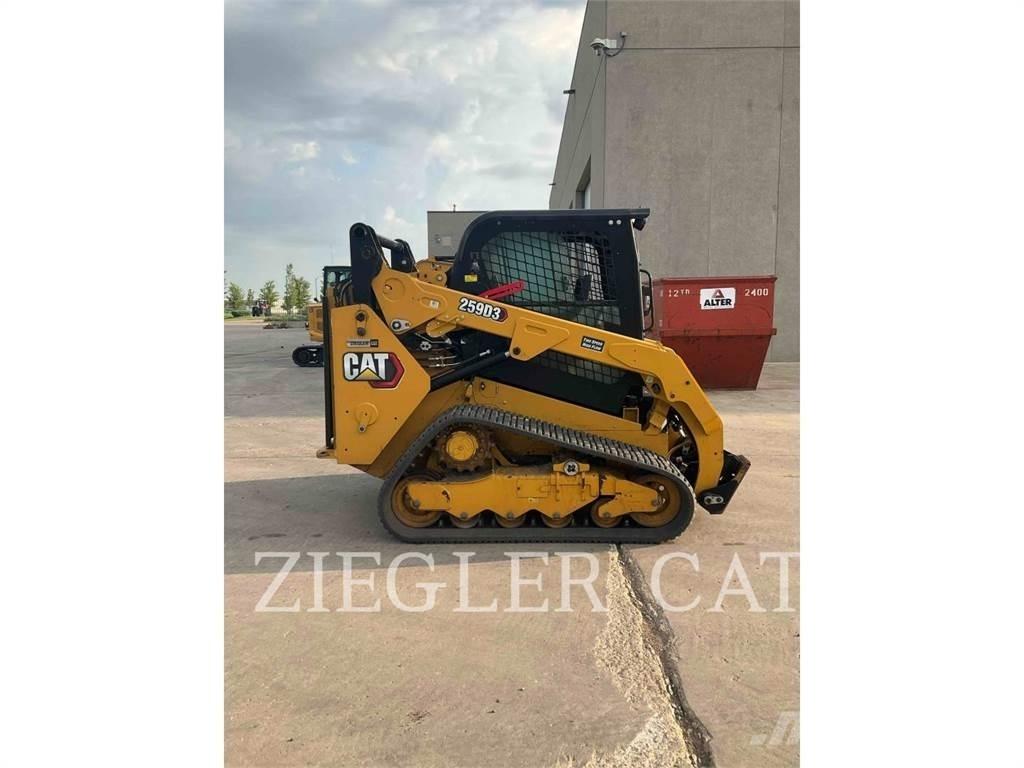 CAT 259D3 Верижен товарач