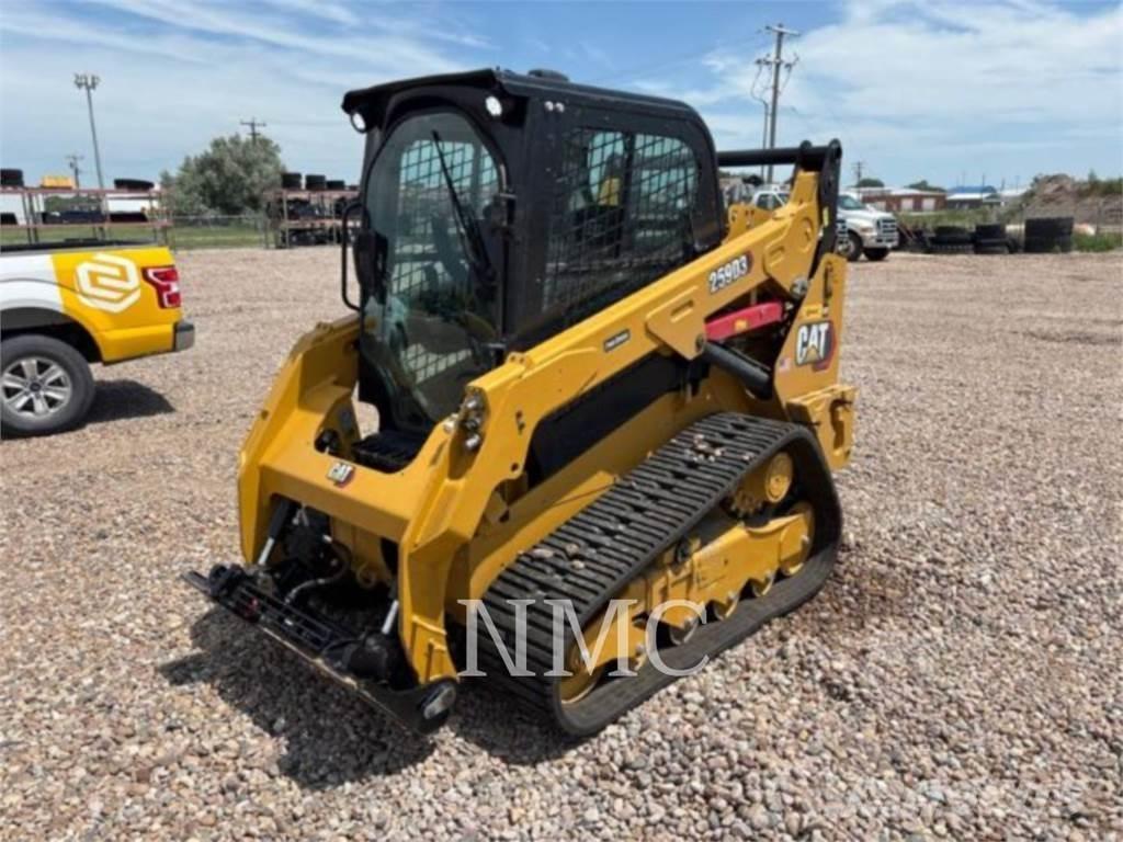 CAT 259D3 Верижен товарач
