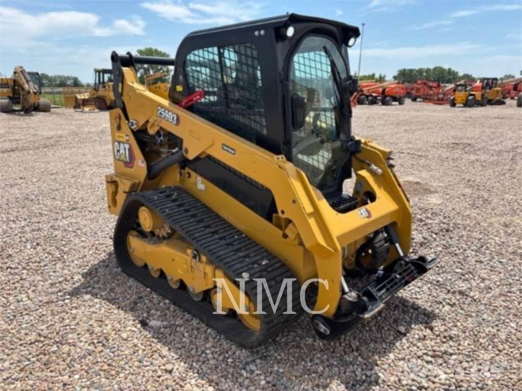 CAT 259D3 Верижен товарач