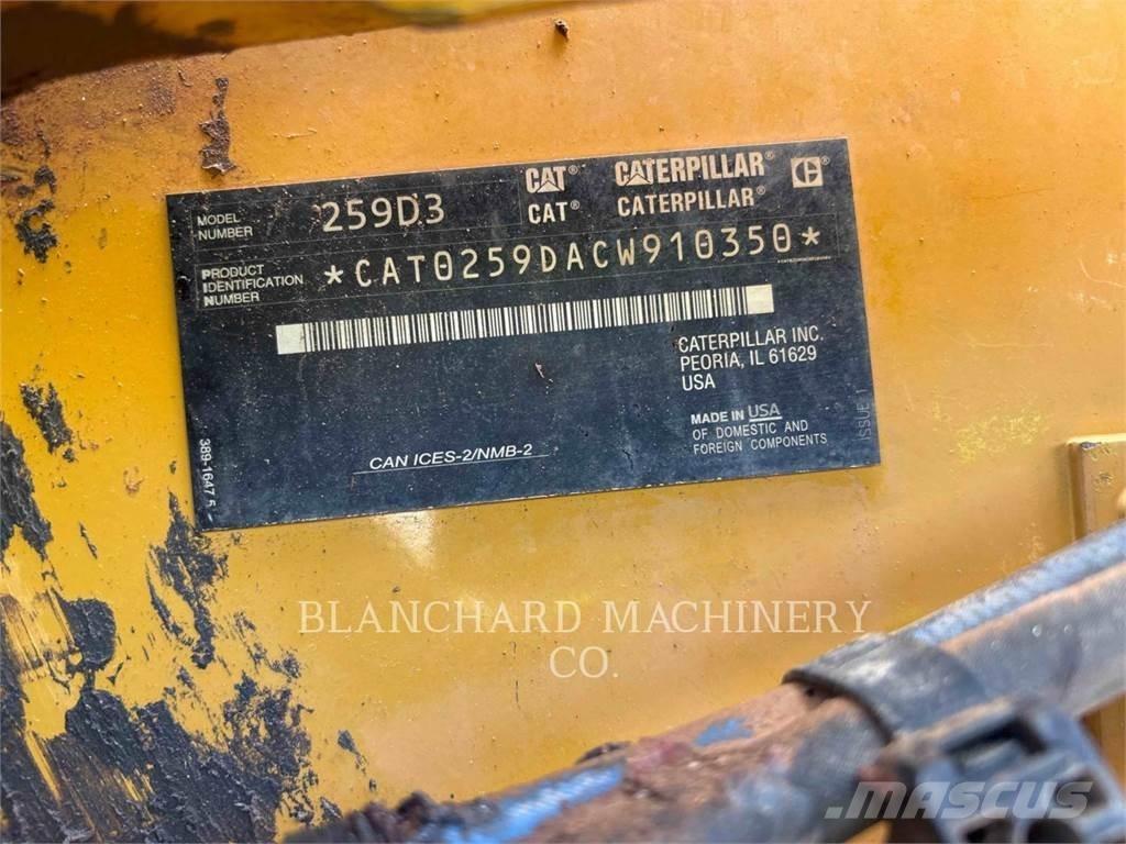 CAT 259D3 Верижен товарач