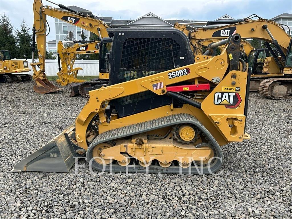 CAT 259D3 Верижен товарач