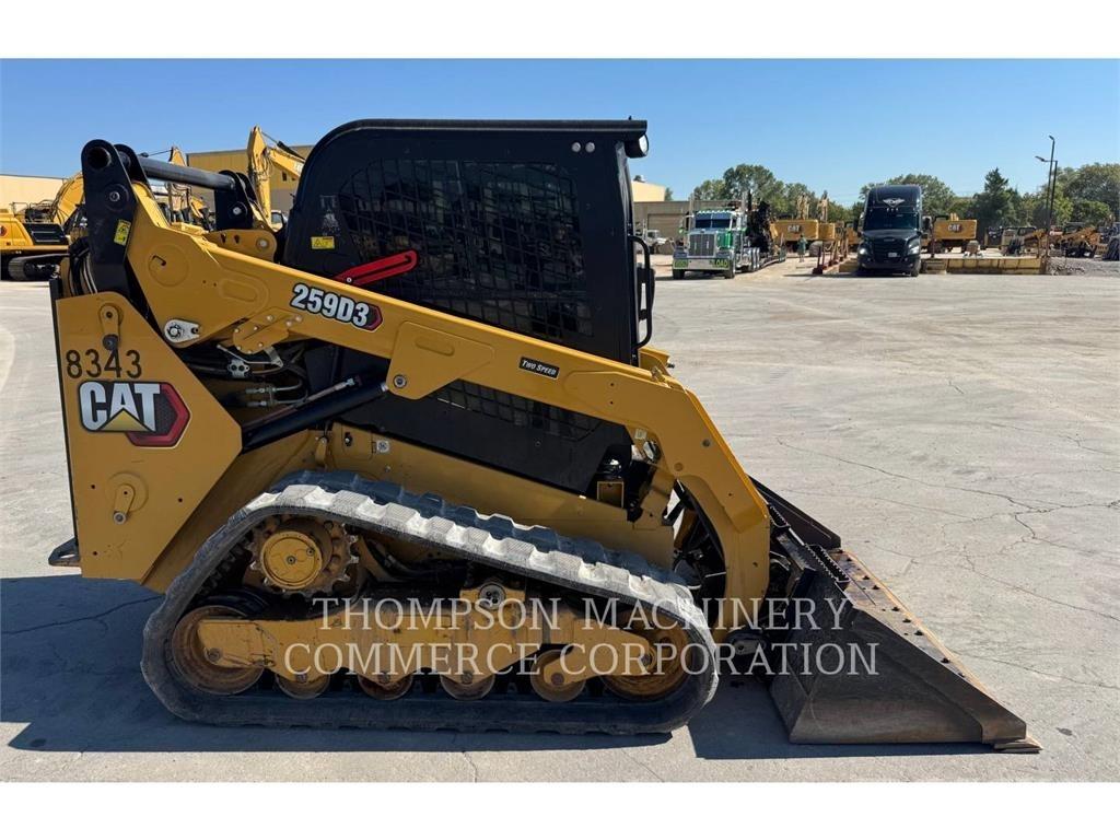 CAT 259D3 Верижен товарач