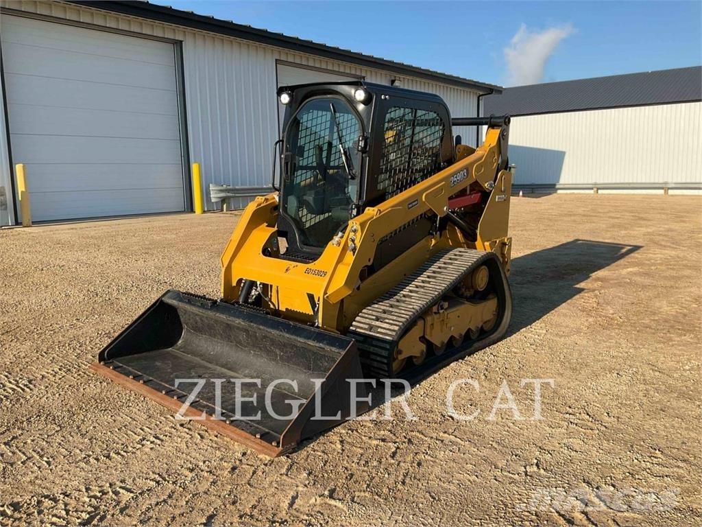 CAT 259D3 Верижен товарач