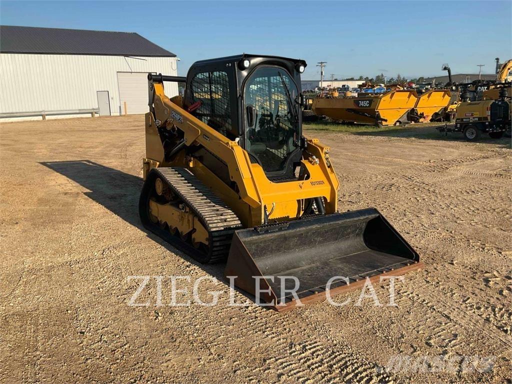 CAT 259D3 Верижен товарач