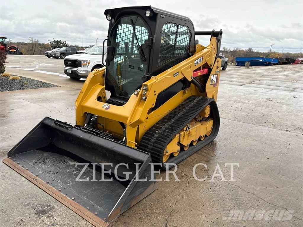 CAT 259D3 Верижен товарач