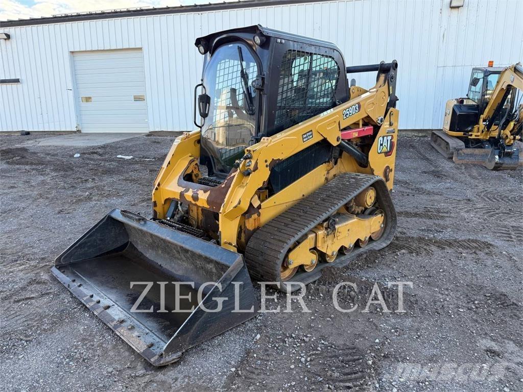 CAT 259D3 Верижен товарач