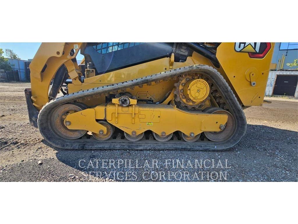 CAT 259D3 Верижен товарач