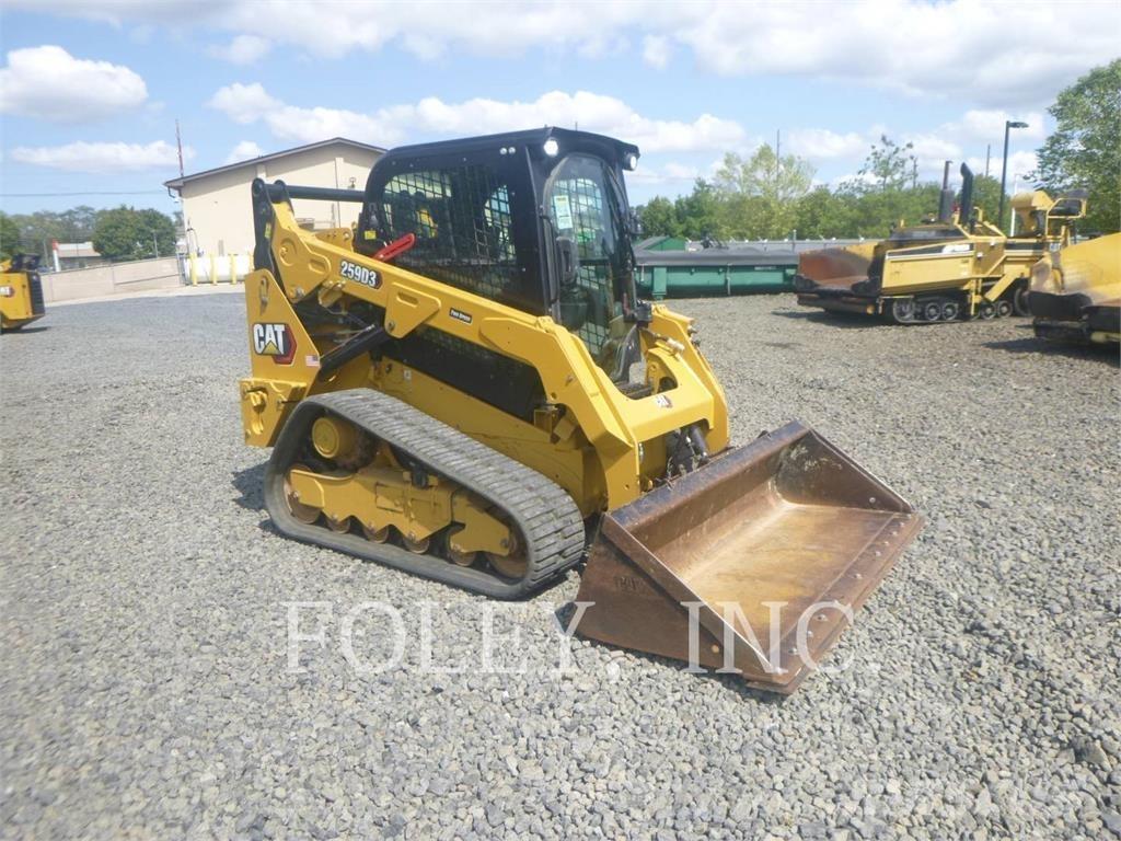 CAT 259D3 Верижен товарач