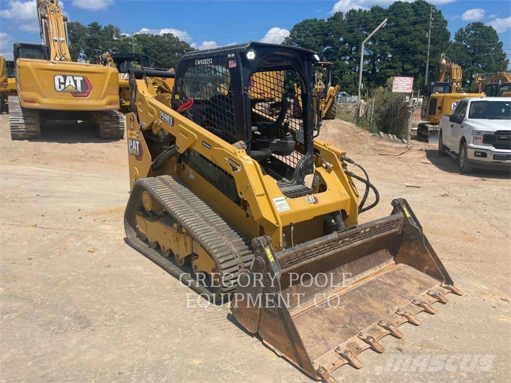 CAT 259D3 Верижен товарач