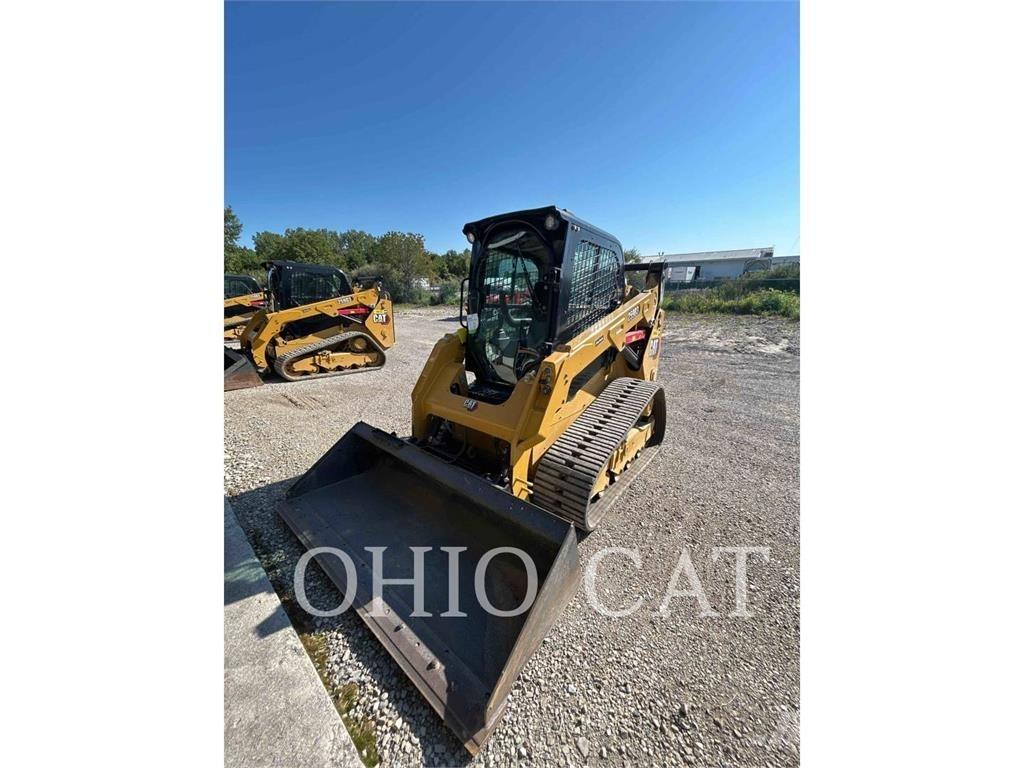CAT 259D3 Верижен товарач