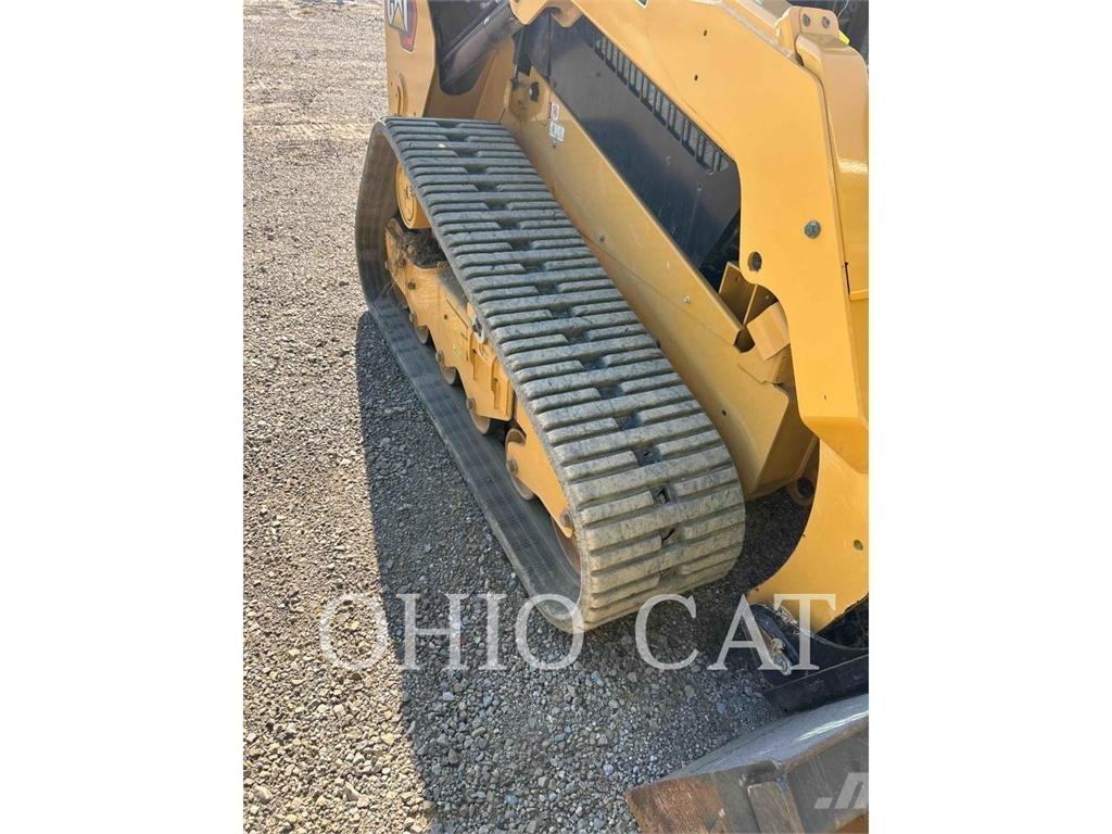 CAT 259D3 Верижен товарач