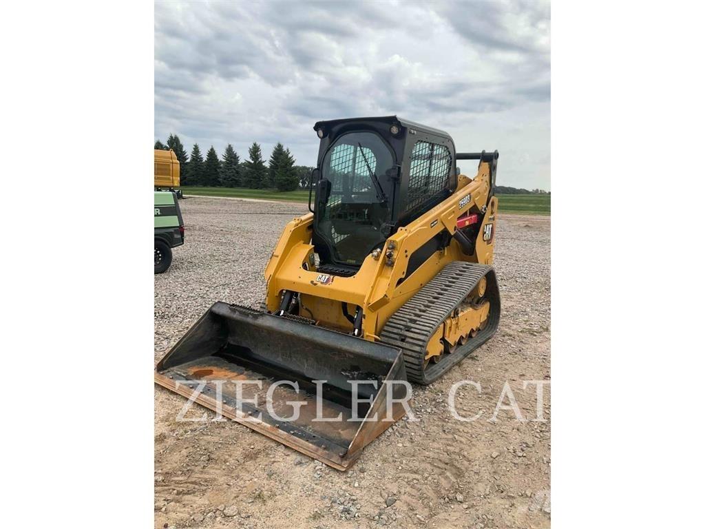 CAT 259D3 Верижен товарач