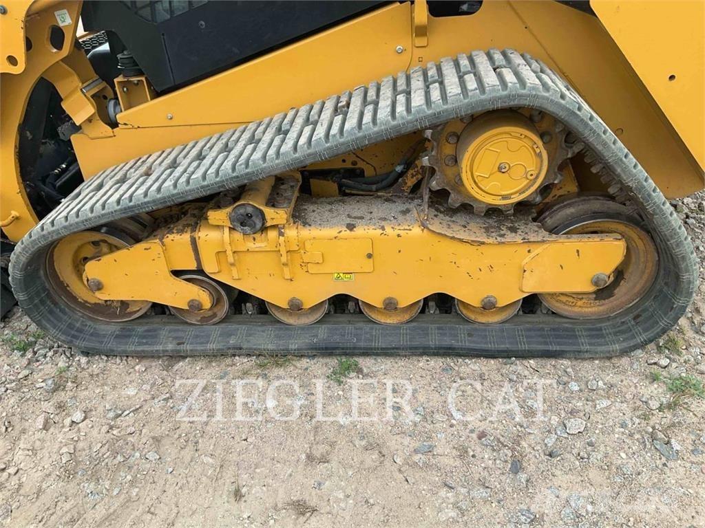 CAT 259D3 Верижен товарач